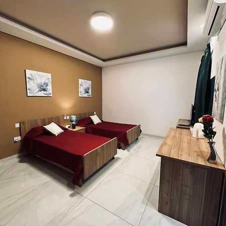 Seaside Accomodation Marsaskala Eksteriør billede